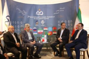 گسترش تعامل با همسایگان و رشد اقتصادی اولویت جمهوری اسلامی ایران است