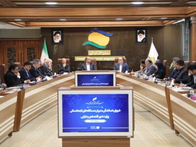 اقتدار حاكمیت قانون و مقررات مناطق آزاد باید اعمال و تفویض اختیارات قانونی انجام گردد