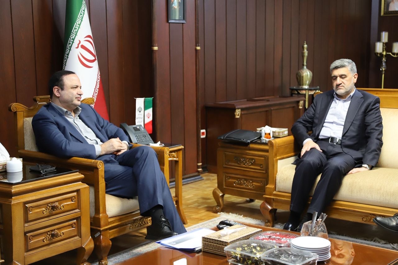 دیدار رئیس سازمان بورس با دبیر شورایعالی مناطق آزاد