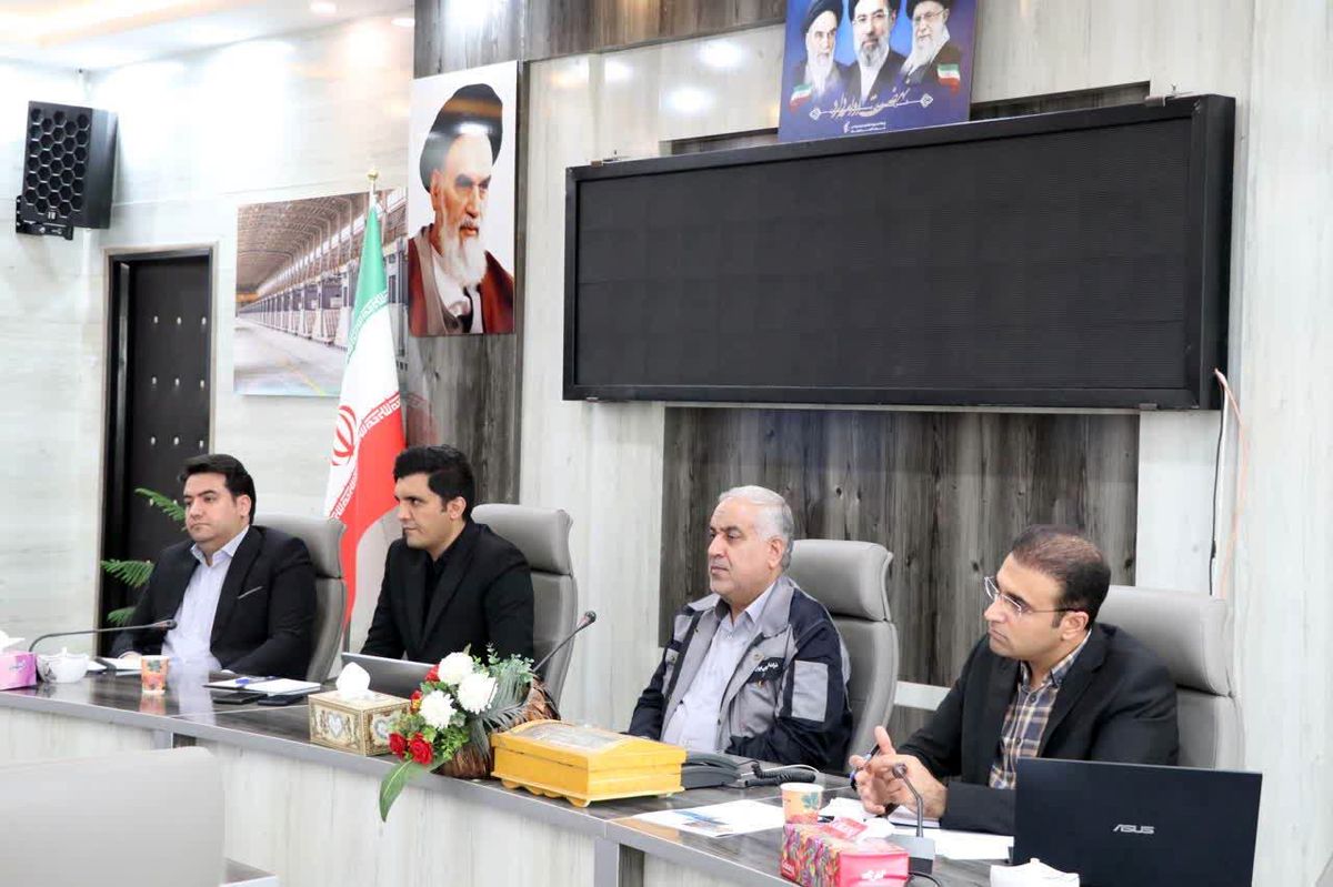 با حضور سرپرست شرکت آلومینای ایران؛ نشست های تخصصی بررسی چالش ها و گلوگاه های تولید با هدف ارتقاء بهرهوری و تحقق تولید پایدار برگزار شد – جمهور نیوز