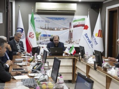 تأکید بر تداوم حمایت از فاز دوم توسعه میدان نفتی آذر