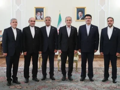 پزشکیان در آیین بدرقه ۵ سفیر جدید ایران: منافع هیچ کشوری با زیاده‌خواهی تأمین نمی‌شود