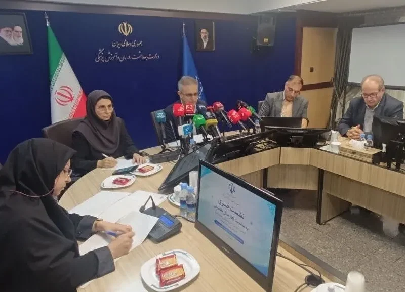 فشارهای غیرمنطقی نباید منجر به تعطیلی مدارس شود/ تلاش برای واردات واکسن آنفلوآنزا